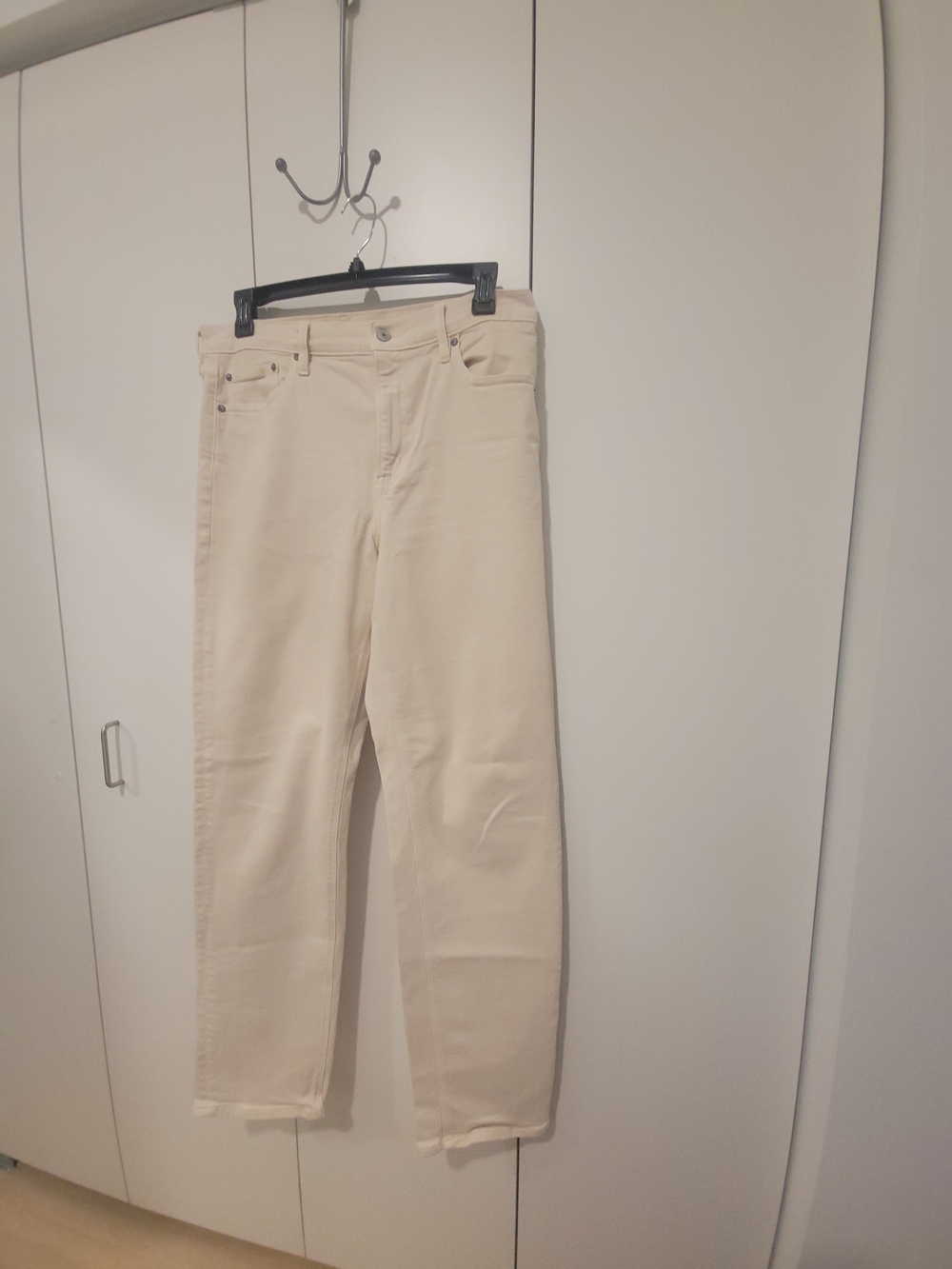 American Eagle Outfitters Cream Straight Jeans - Women's